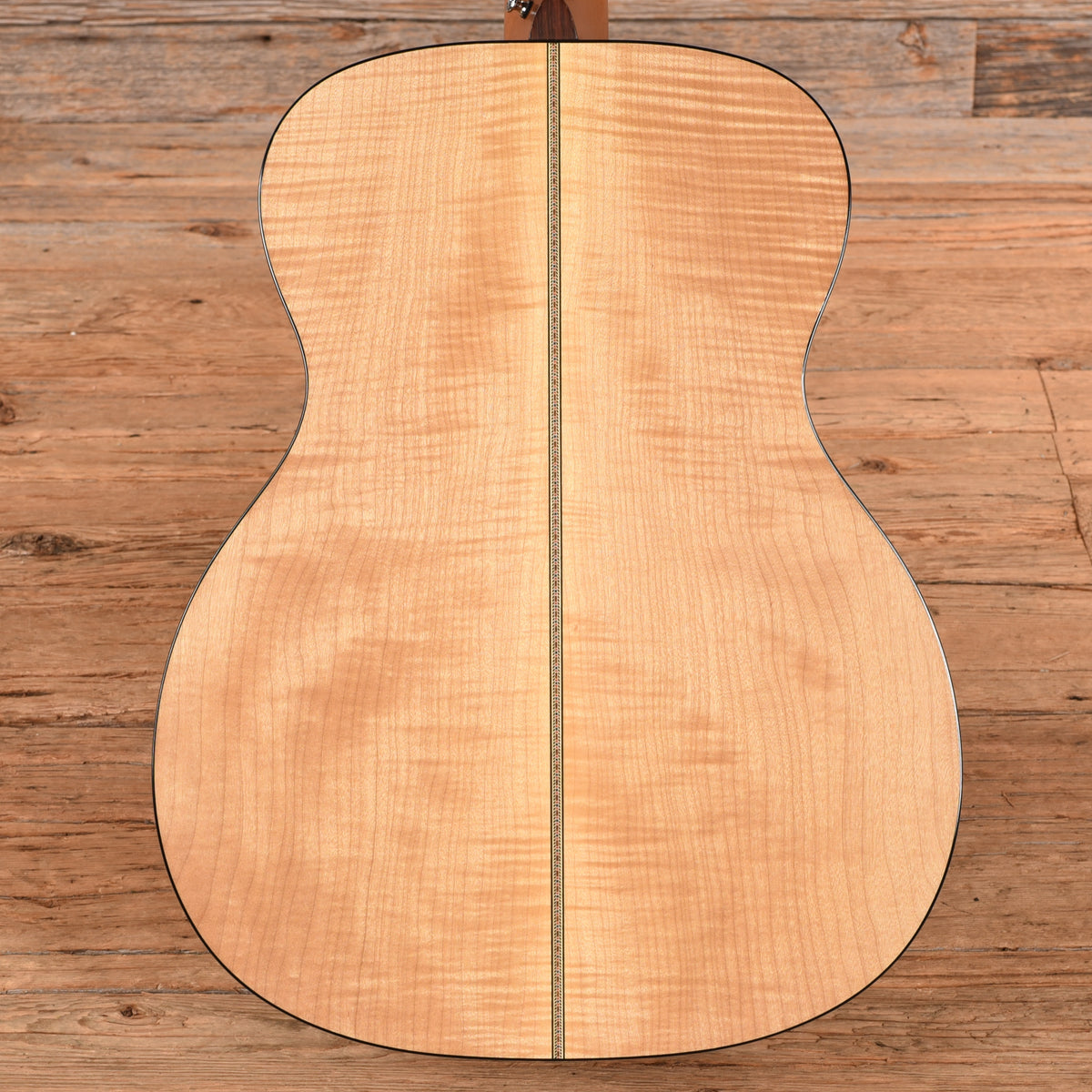 Martin J-16 Custom Natural 2001 Acoustic Guitars