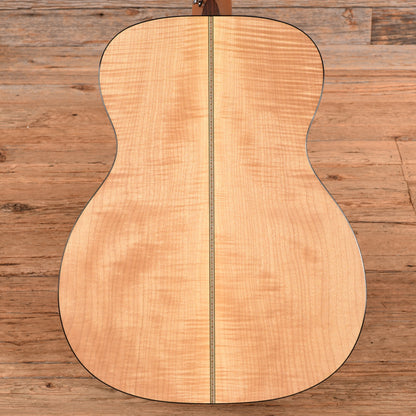 Martin J-16 Custom Natural 2001 Acoustic Guitars