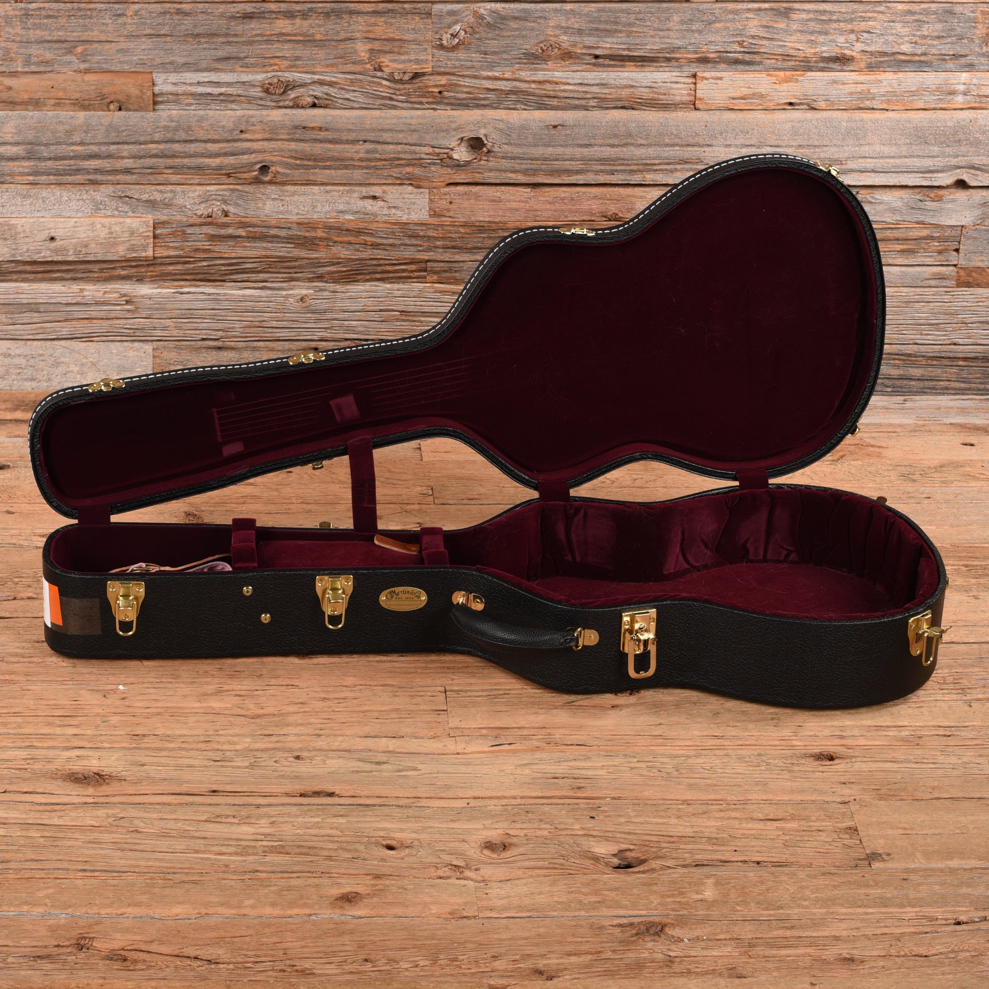 Martin Modern Deluxe 00-28 Natural 2024 Acoustic Guitars