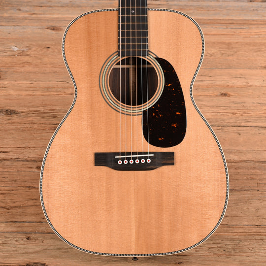 Martin Modern Deluxe 00-28 Natural 2024 Acoustic Guitars