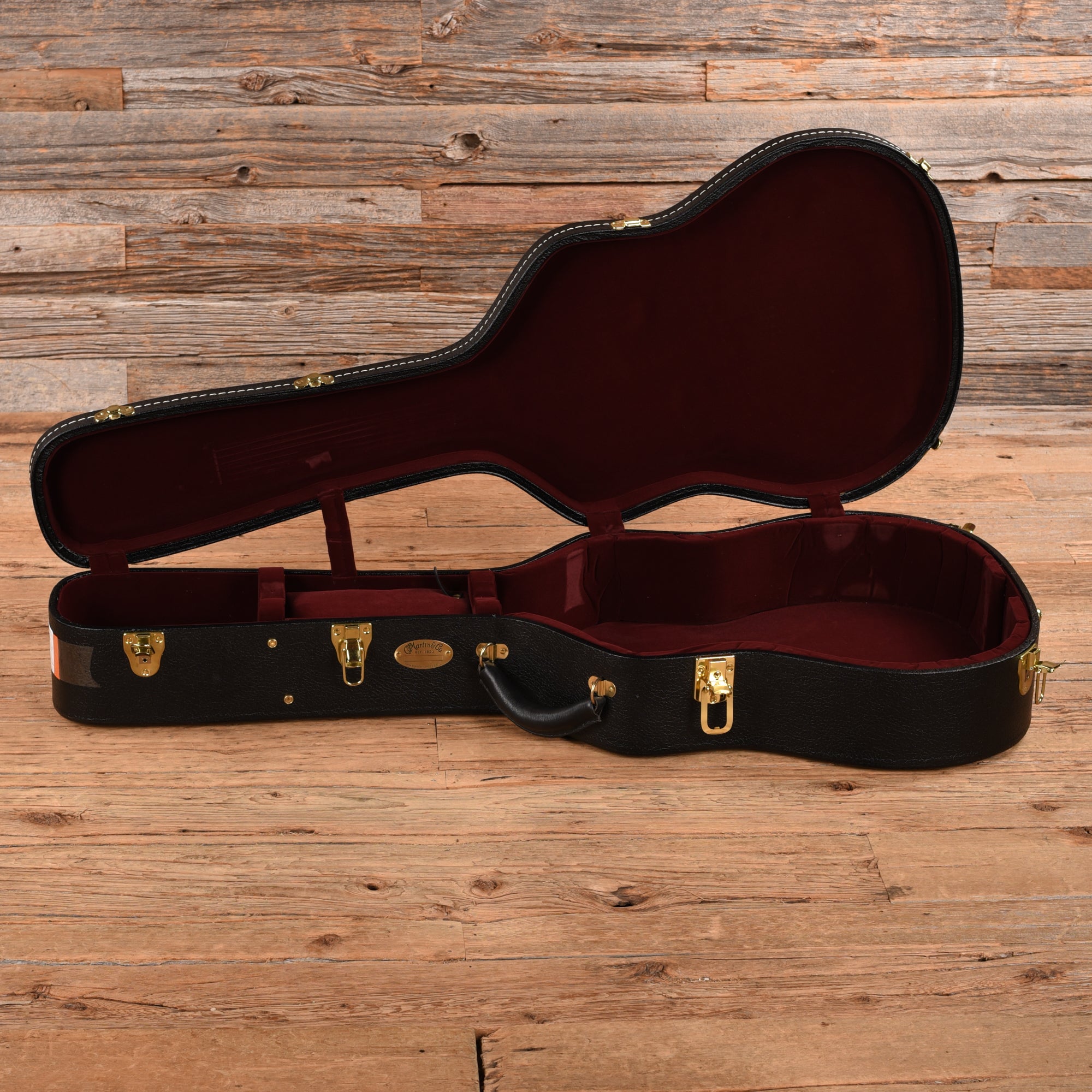 Martin OM-28 Modern Deluxe Natural 2019 Acoustic Guitars