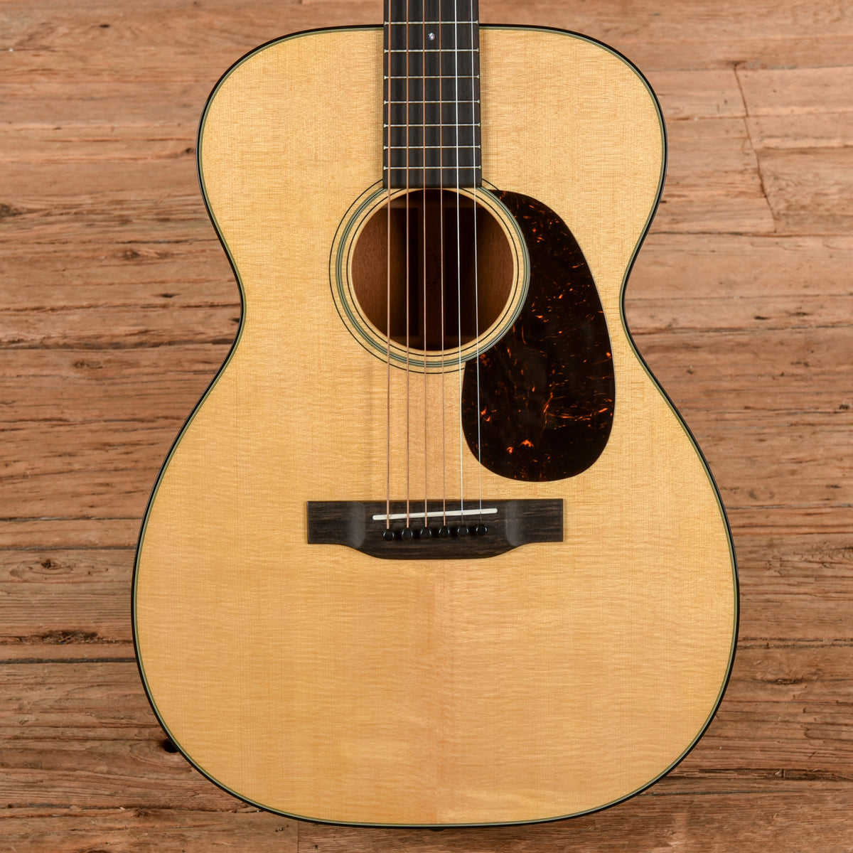 Martin Standard Series 00-18 Natural 2025 Acoustic Guitars