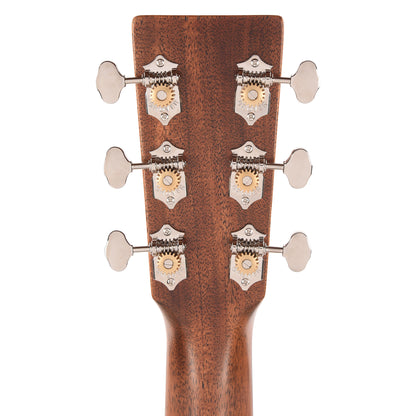 Martin Standard Series 00-18 Natural Acoustic Guitars