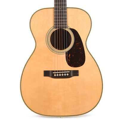 Martin Standard Series 00-28 Spruce/East Indian Rosewood Natural Acoustic Guitars