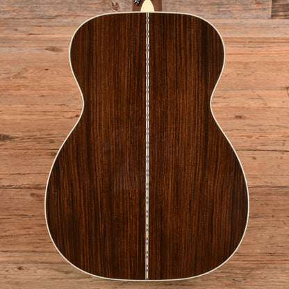 Martin Standard Series 00-28 Spruce/East Indian Rosewood Natural Acoustic Guitars