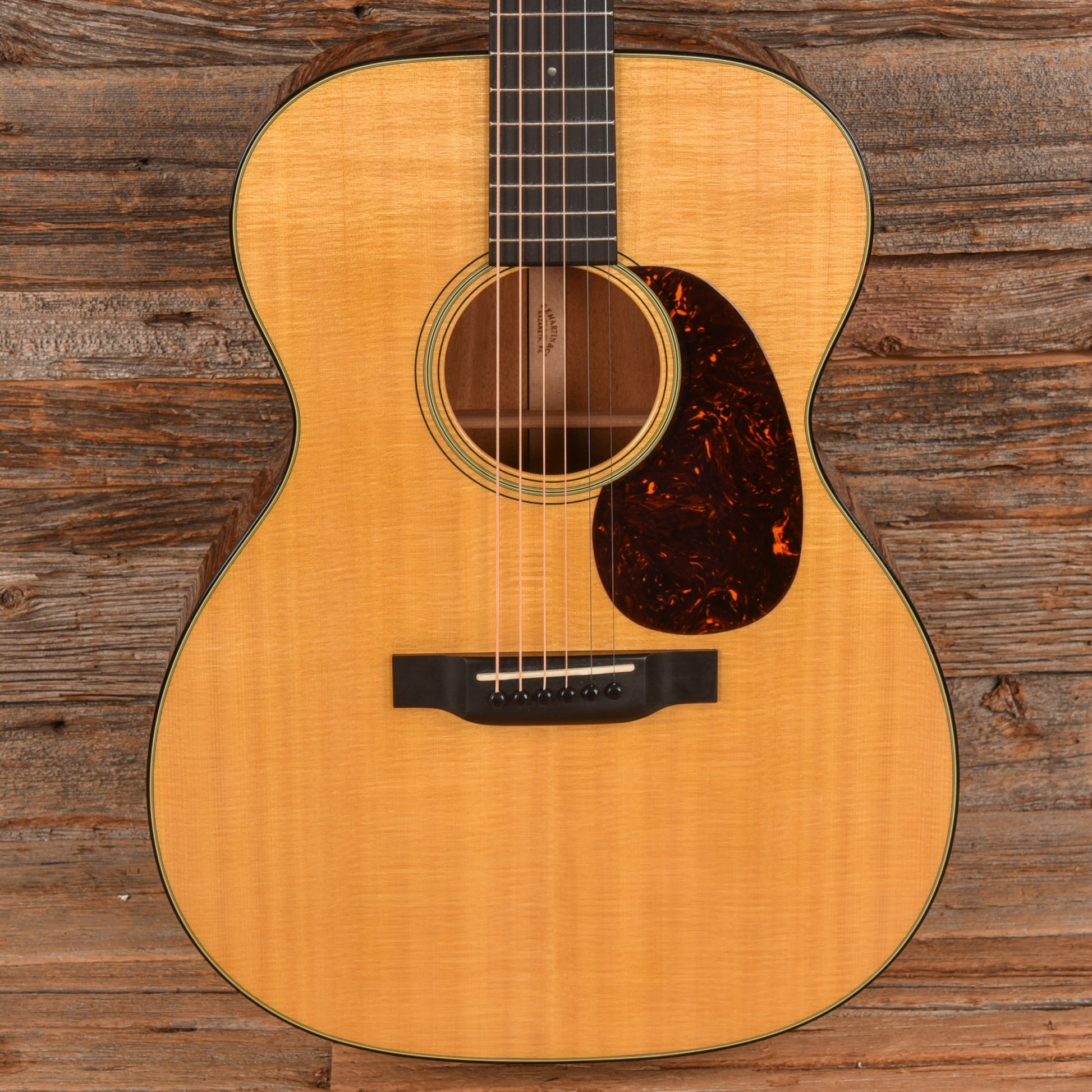 Martin Standard Series 000-18 Natural 2020 Acoustic Guitars