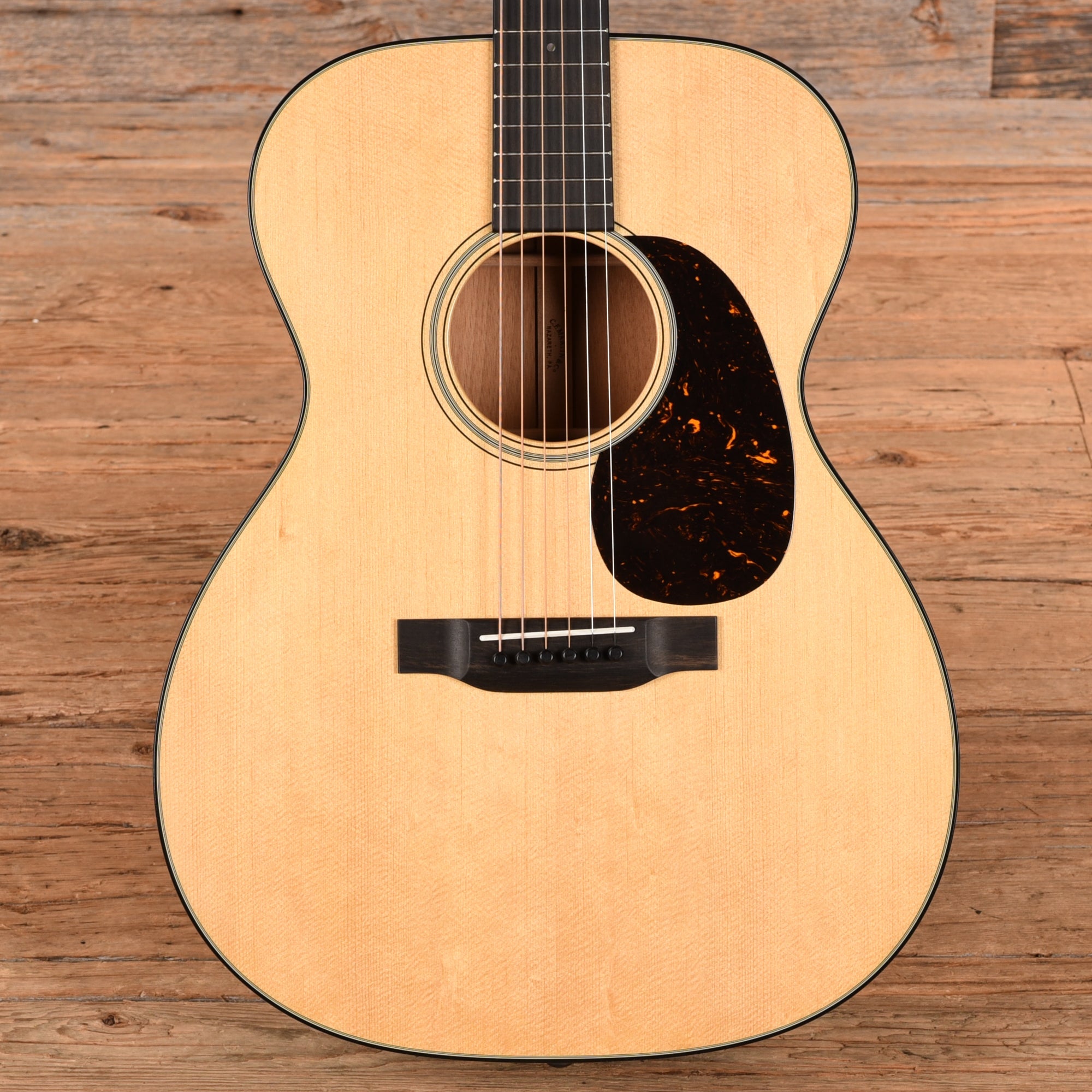 Martin Standard Series 000-18 Natural 2026 Acoustic Guitars