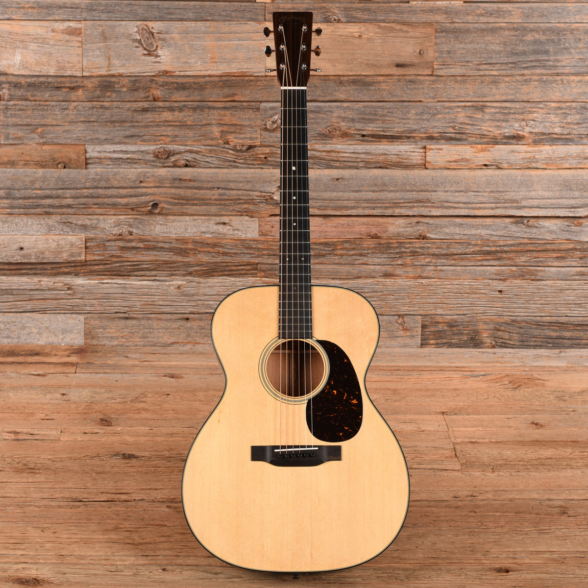 Martin Standard Series 000-18 Natural 2026 Acoustic Guitars