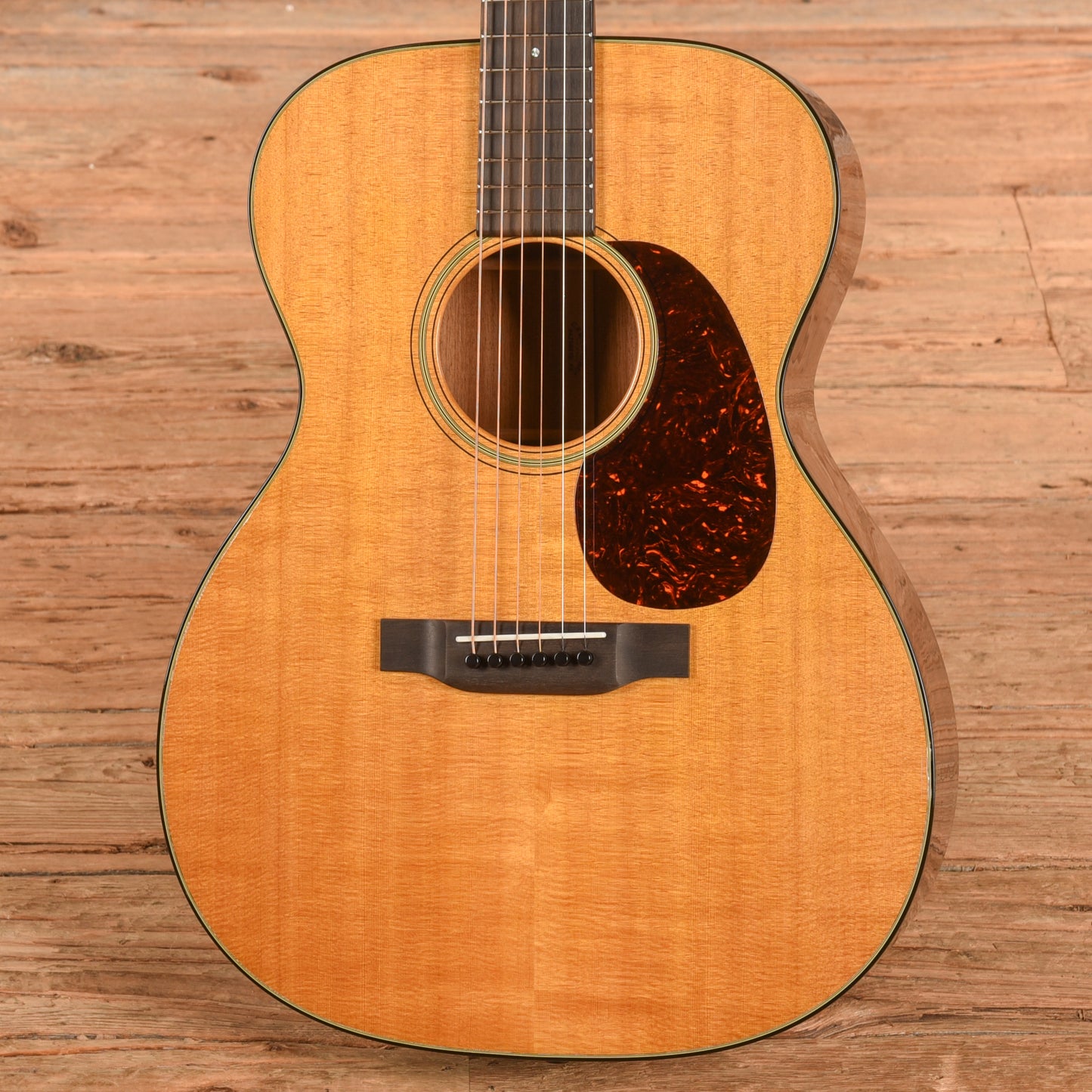 Martin Standard Series 000-18 Natural Acoustic Guitars