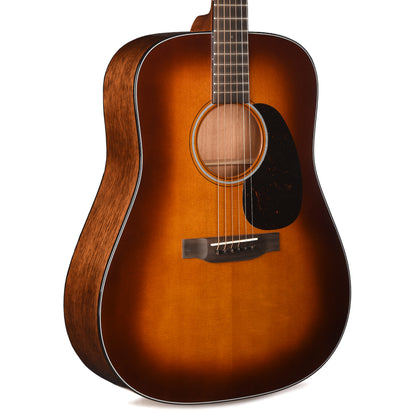 Martin Standard Series D-18 Spruce/Mahogany 1933 Ambertone Acoustic Guitars