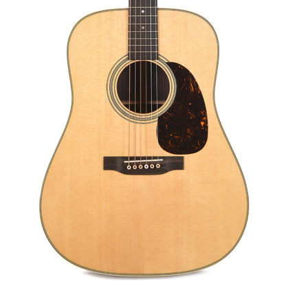 Martin Standard Series D-28 Spruce/East Indian Rosewood Natural Acoustic Guitars