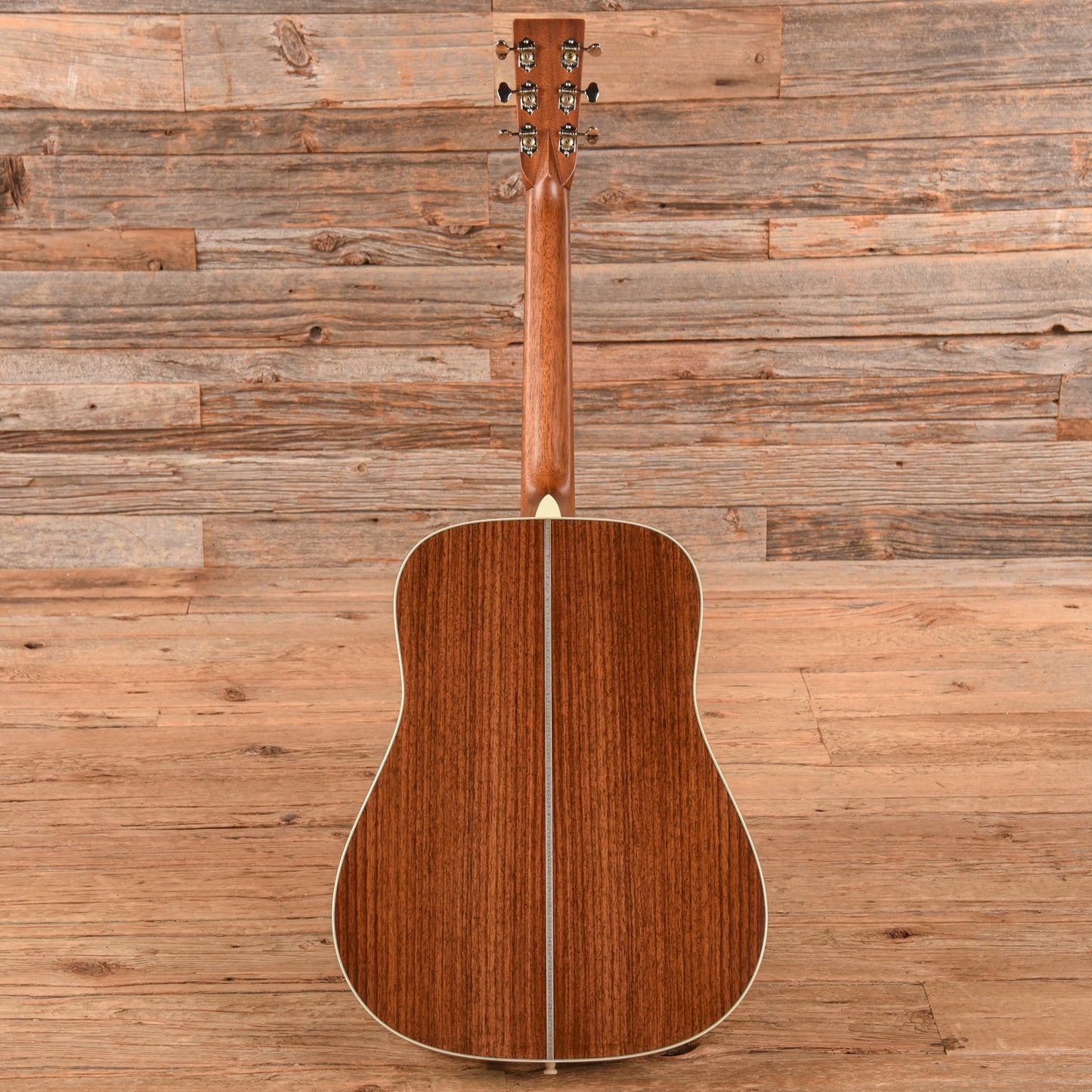 Martin Standard Series HD-28 Ambertone 2025 Acoustic Guitars