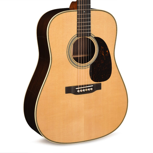 Martin Standard Series HD-28 Spruce/East Indian Rosewood Natural Acoustic Guitars