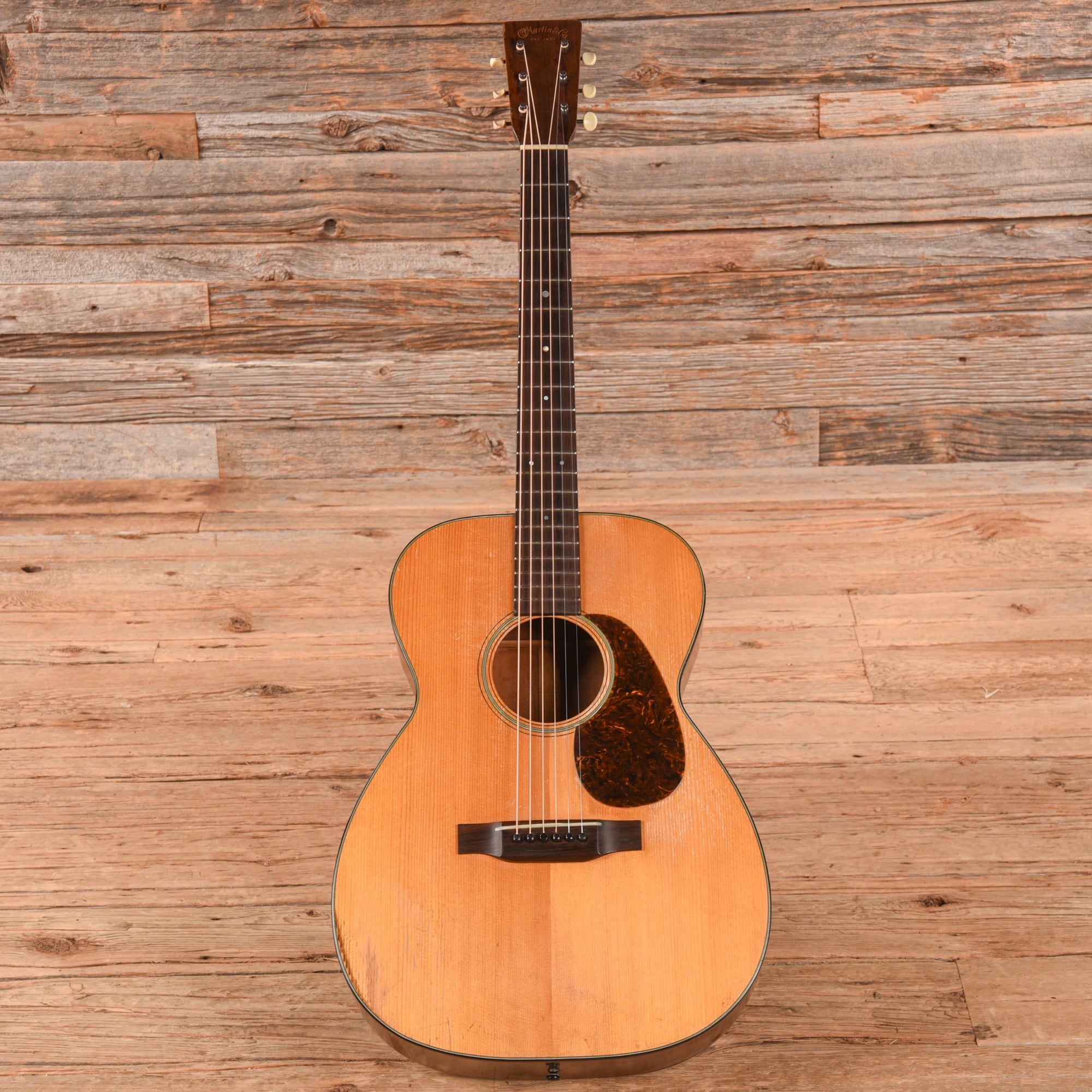 Martin 00-18 Natural 1943 Acoustic Guitars / OM and Auditorium
