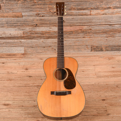 Martin 00-18 Natural 1943 Acoustic Guitars / OM and Auditorium
