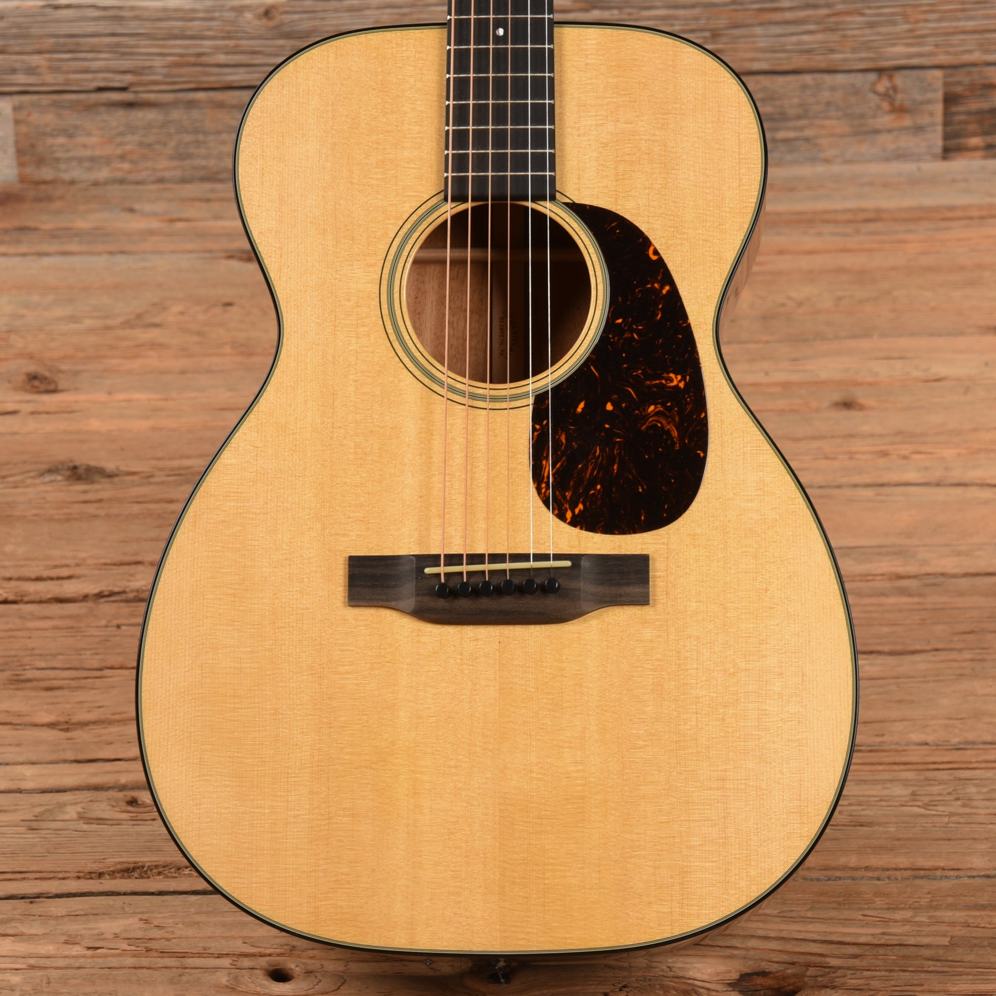 Martin 00-18 Sitka Spruce/Mahogany Acoustic Guitars / OM and Auditorium