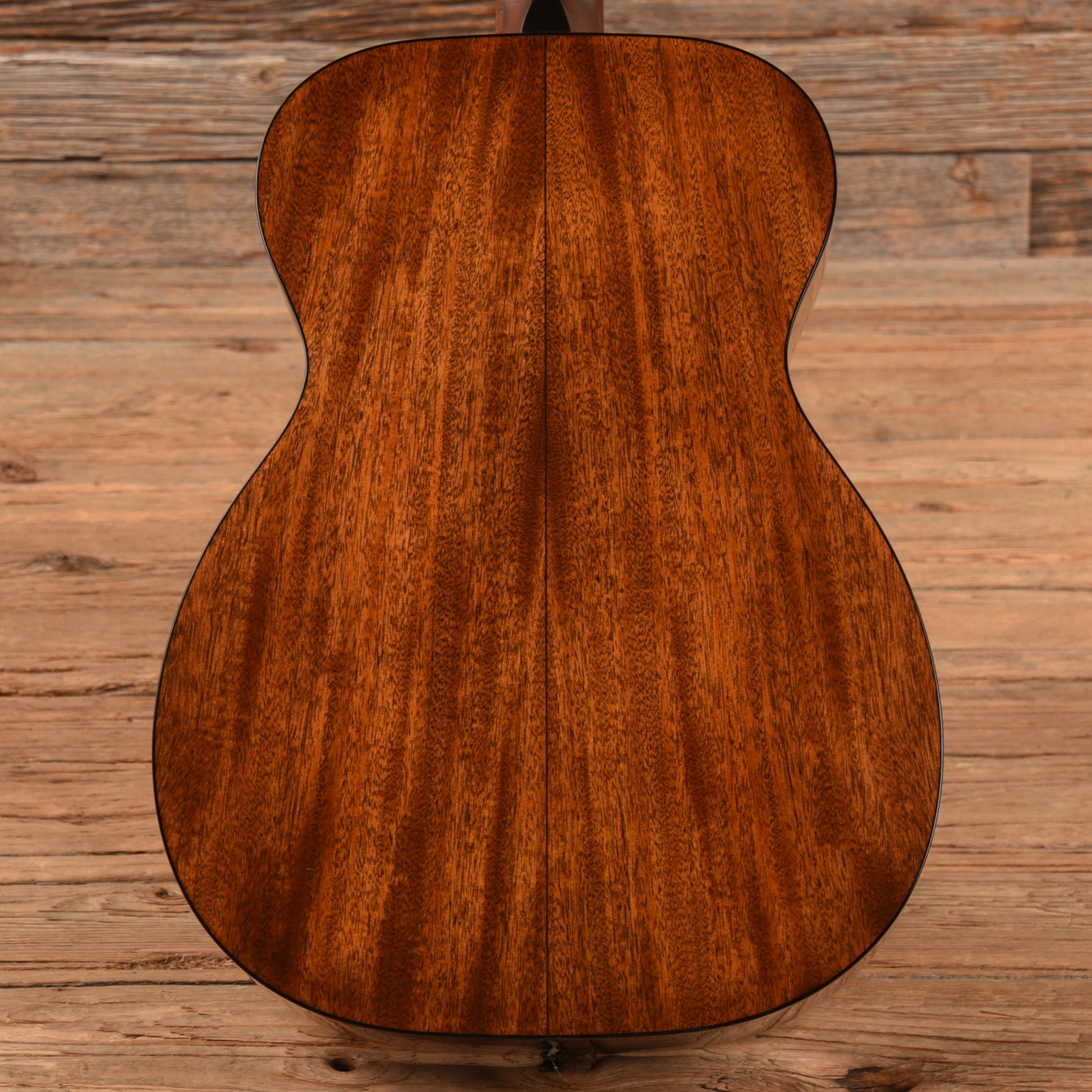 Martin 00-18 Sitka Spruce/Mahogany Acoustic Guitars / OM and Auditorium