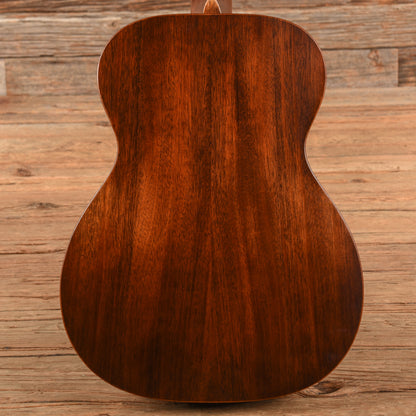 Martin 000-15M Streetmaster Sunburst Acoustic Guitars / OM and Auditorium