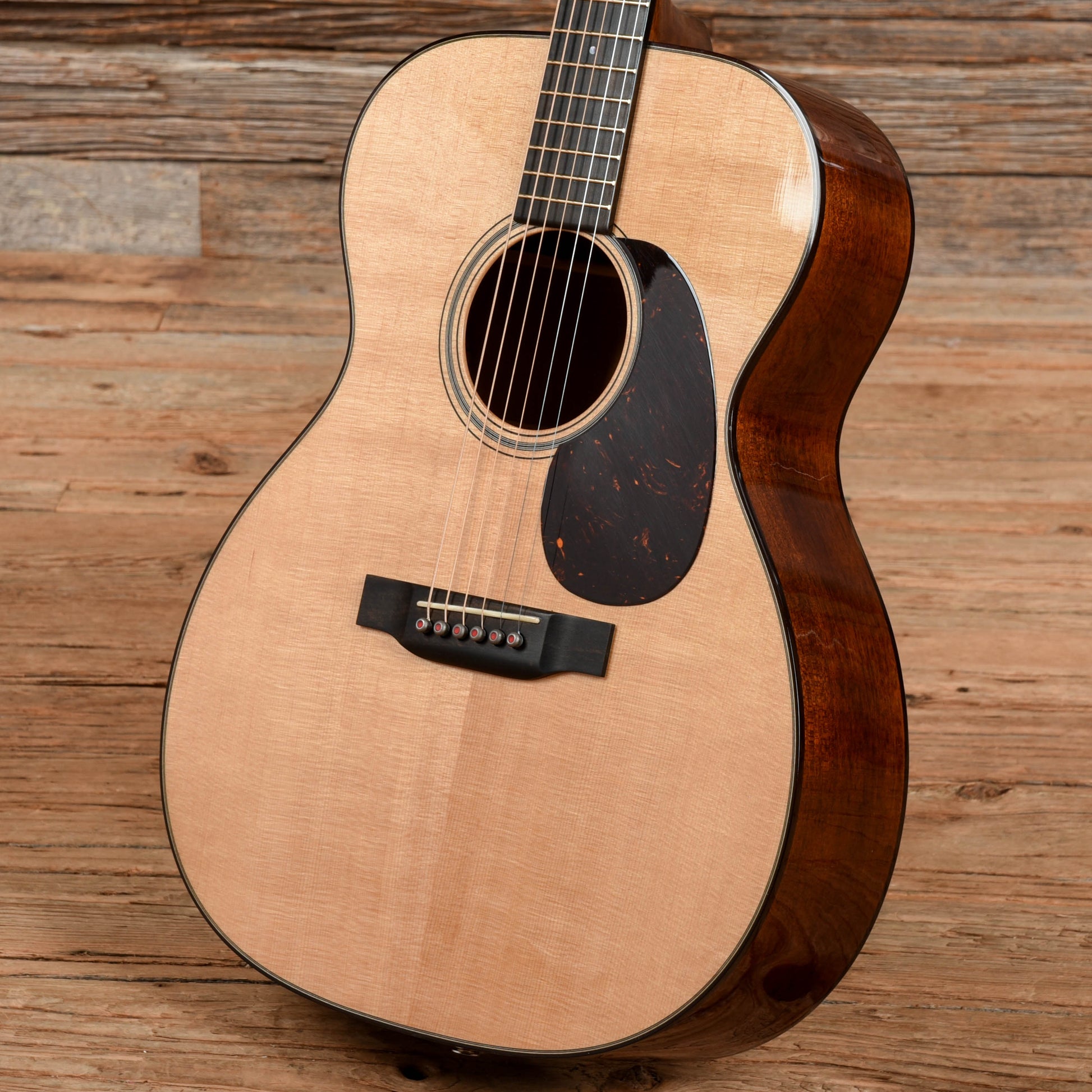Martin 000-18 Modern Deluxe Natural 2022 Acoustic Guitars / OM and Auditorium