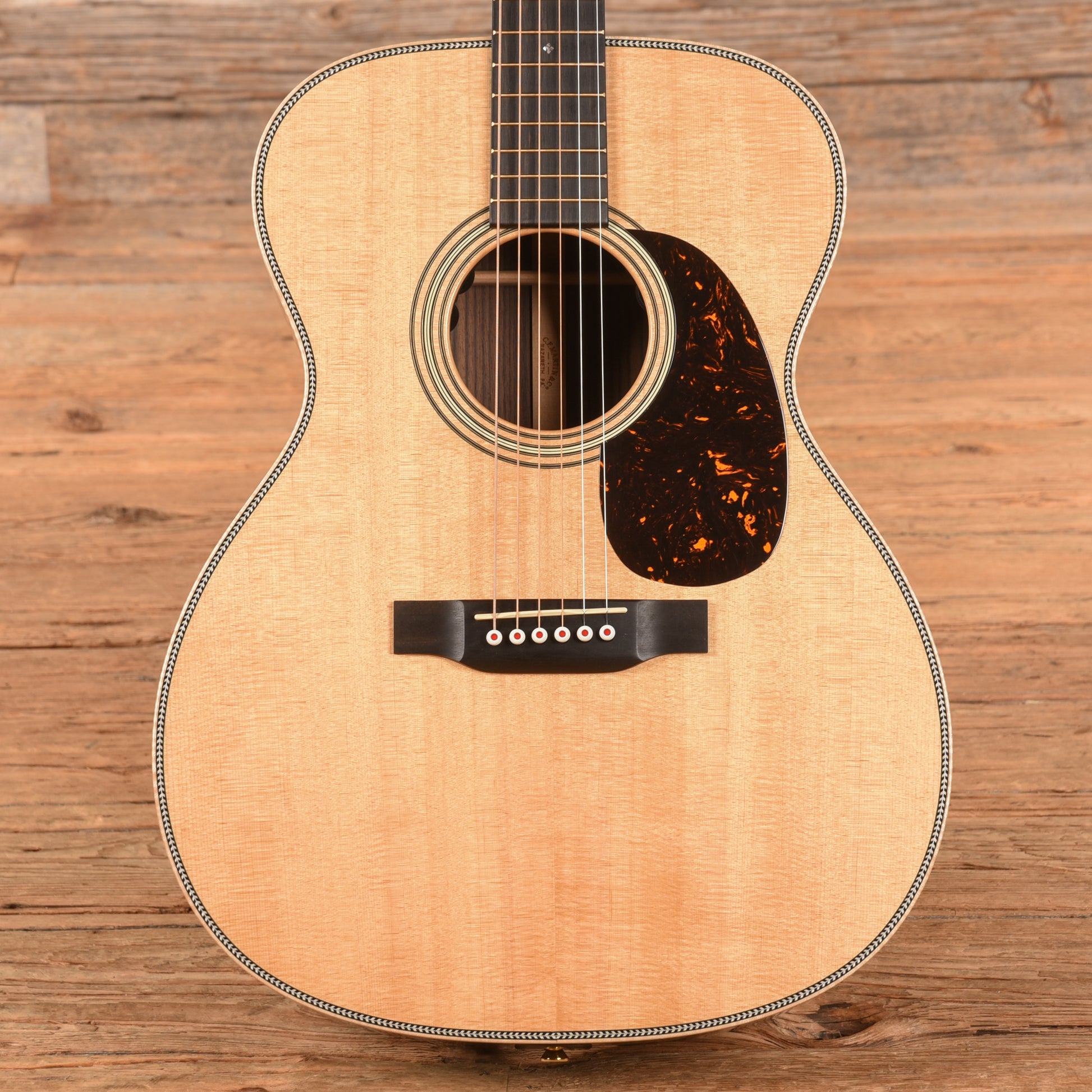 Martin 000-28 Modern Deluxe Sitka Spruce / Rosewood OM Natural Acoustic Guitars / OM and Auditorium