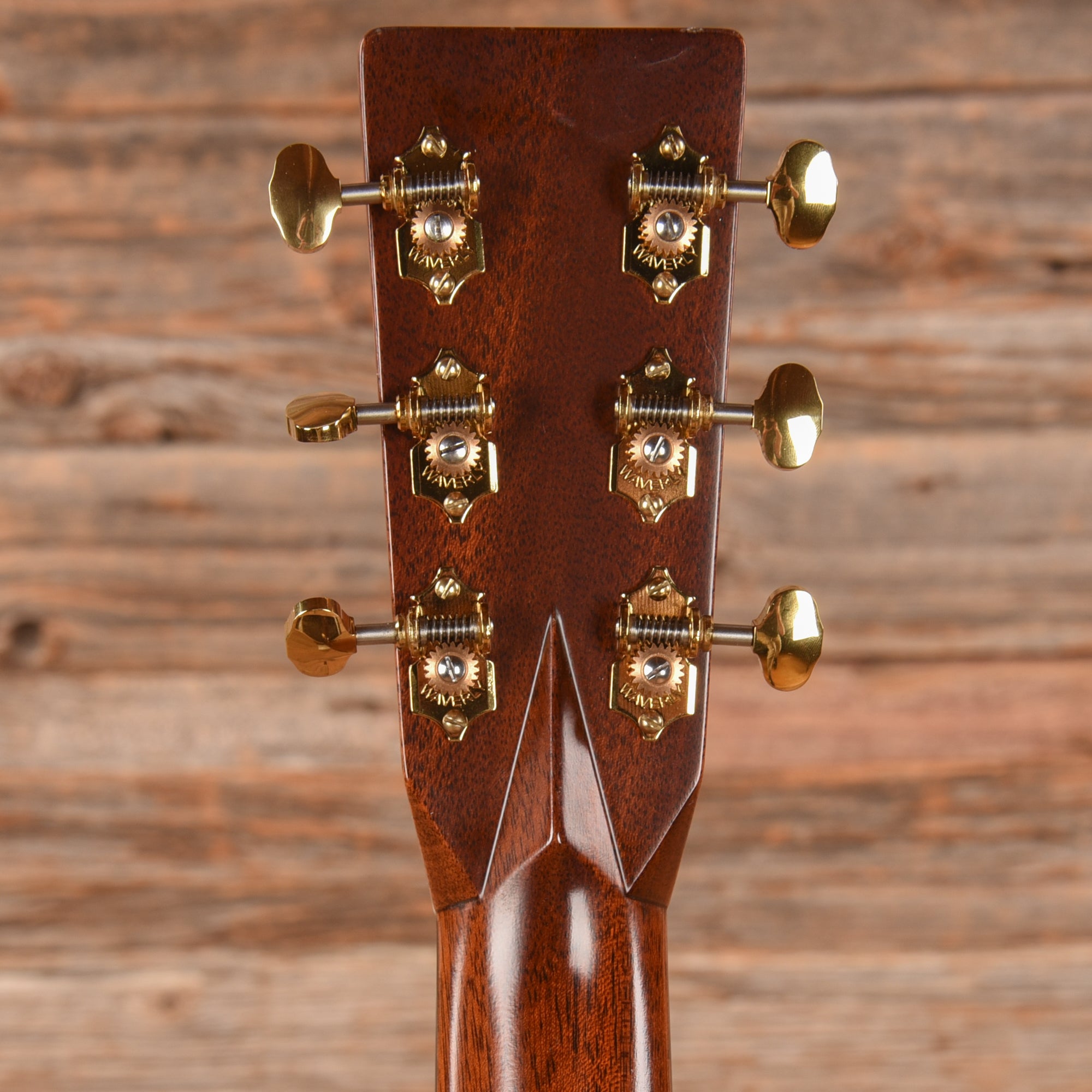 Martin 000-28 Modern Deluxe Sitka Spruce / Rosewood OM Natural Acoustic Guitars / OM and Auditorium