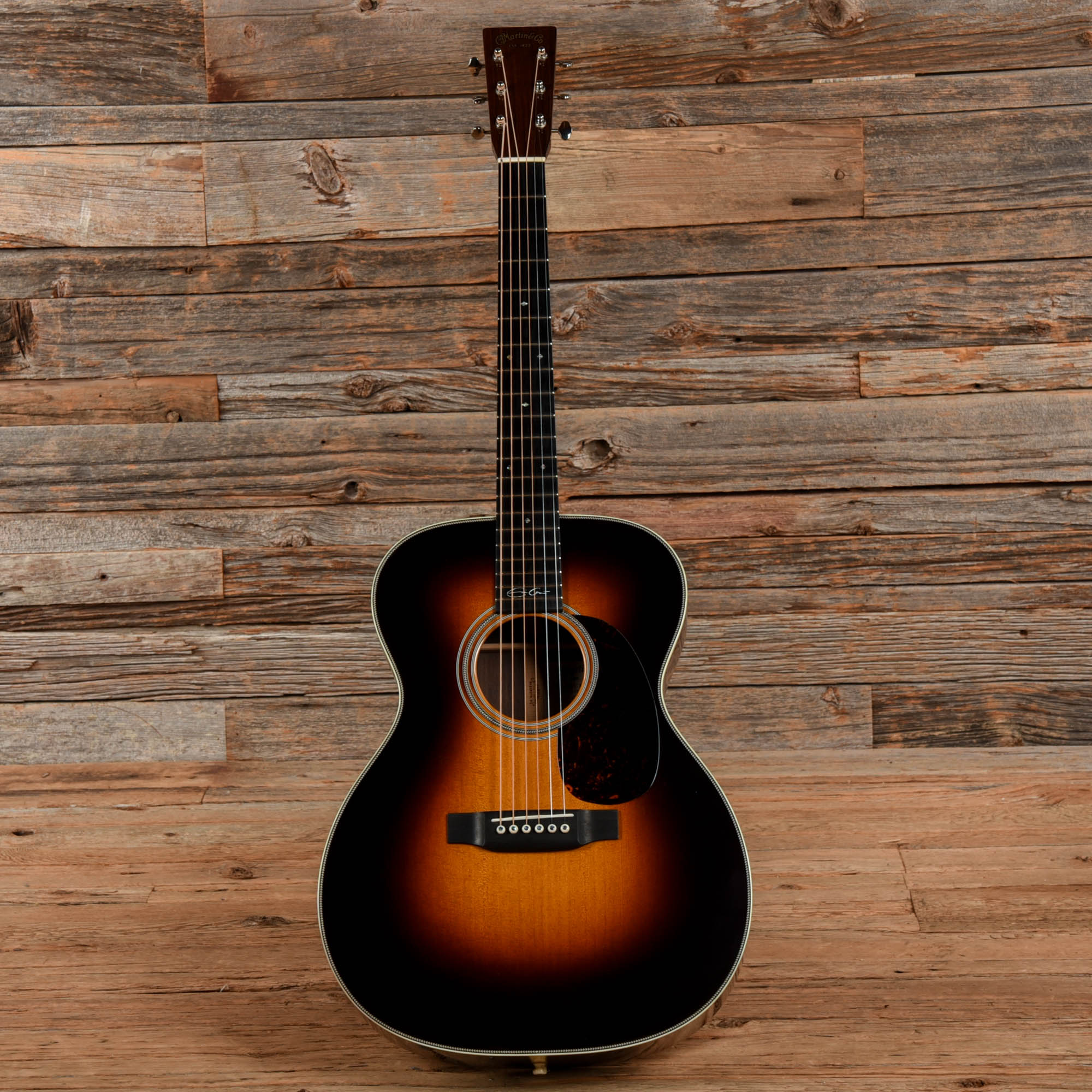 Martin 000-28EC Eric Clapton Sunburst 2015 Acoustic Guitars / OM and Auditorium