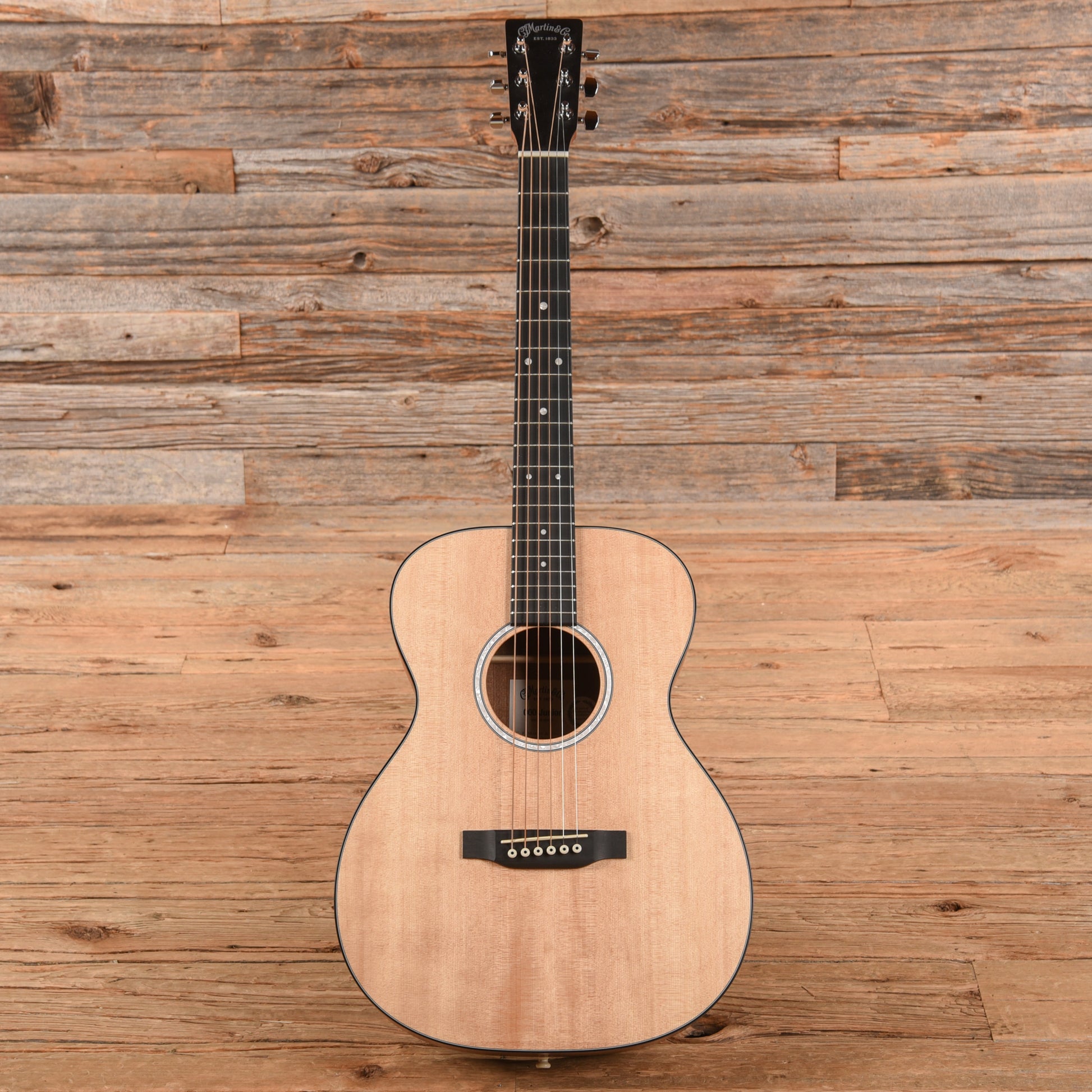 Martin 000 Jr-10 Natural 2024 Acoustic Guitars / OM and Auditorium