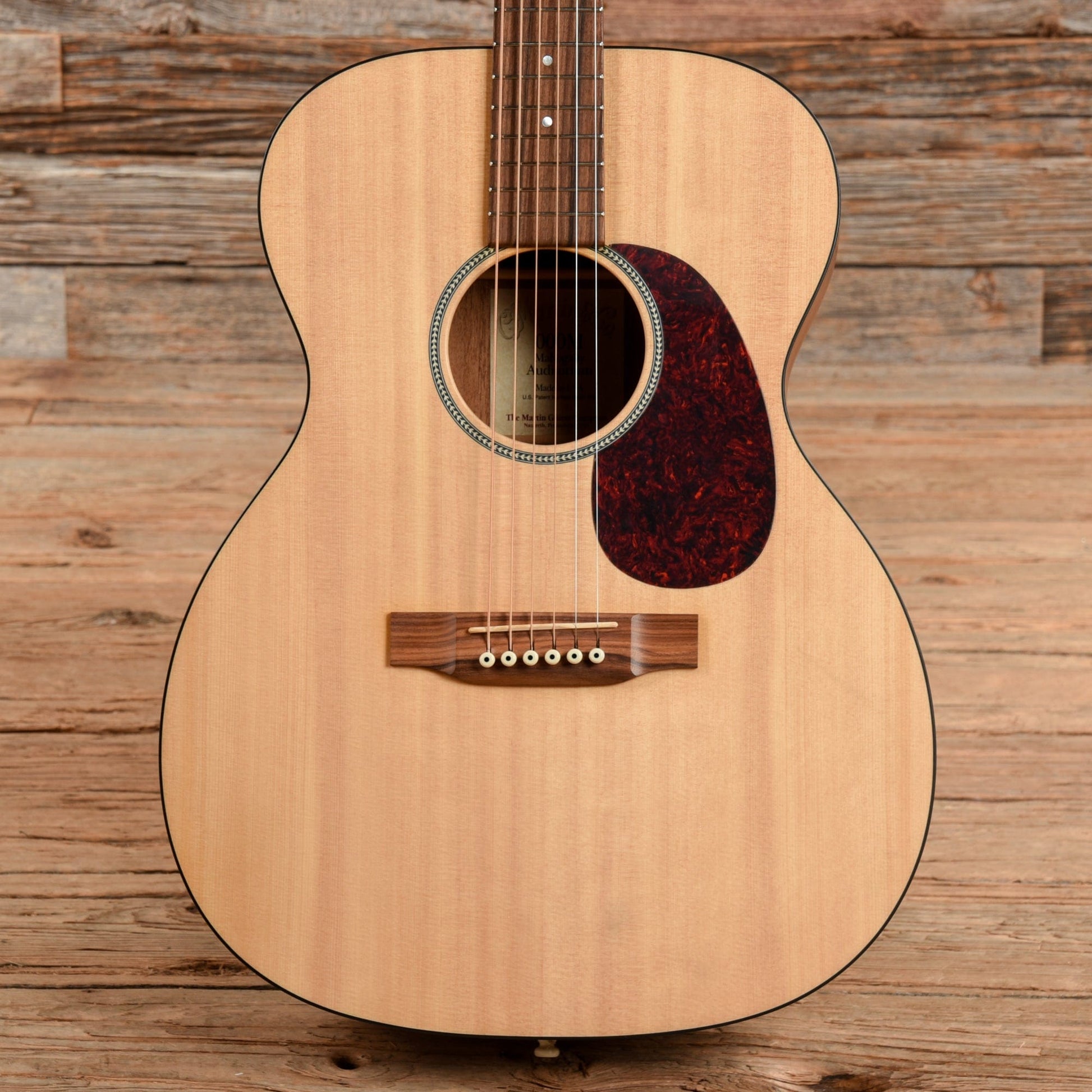 Martin 000M Natural Acoustic Guitars / OM and Auditorium