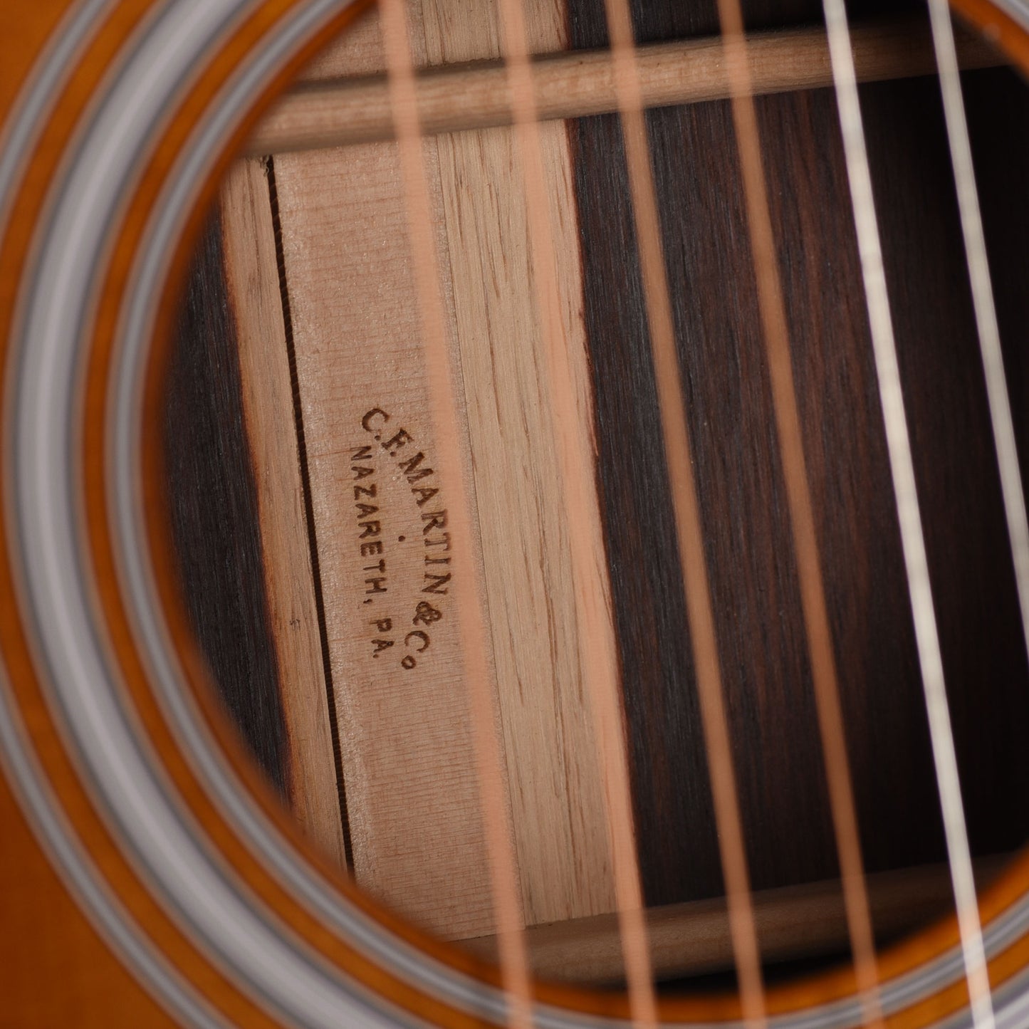 Martin Custom Shop 00-28 Style Grand Concert Adirondack Spruce VTS/Guatemalan Rosewood Ambertone 1933 Acoustic Guitars / OM and Auditorium