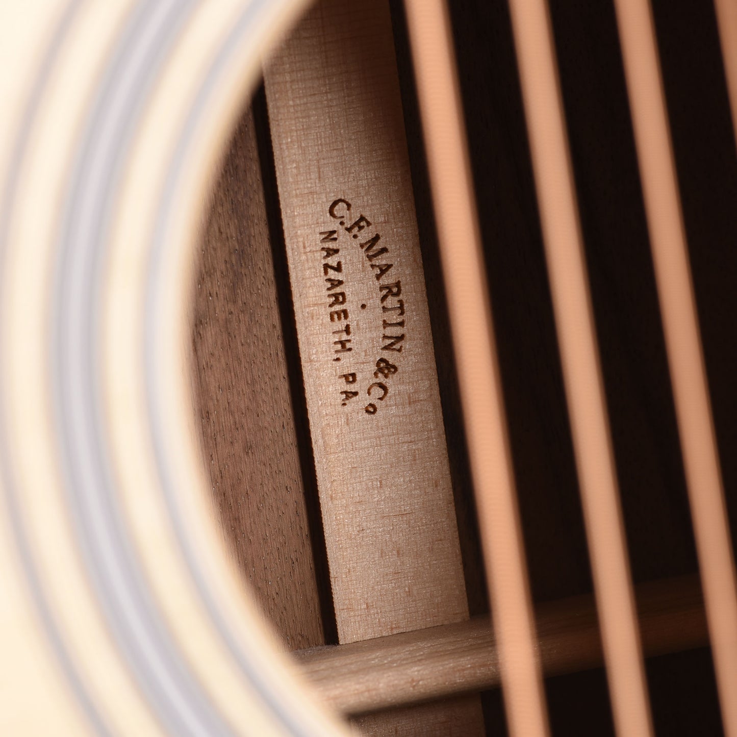 Martin Custom Shop GP-28 Style Grand Performance Engelmann Spruce/Wild Grain East Indian Rosewood Natural Acoustic Guitars / OM and Auditorium