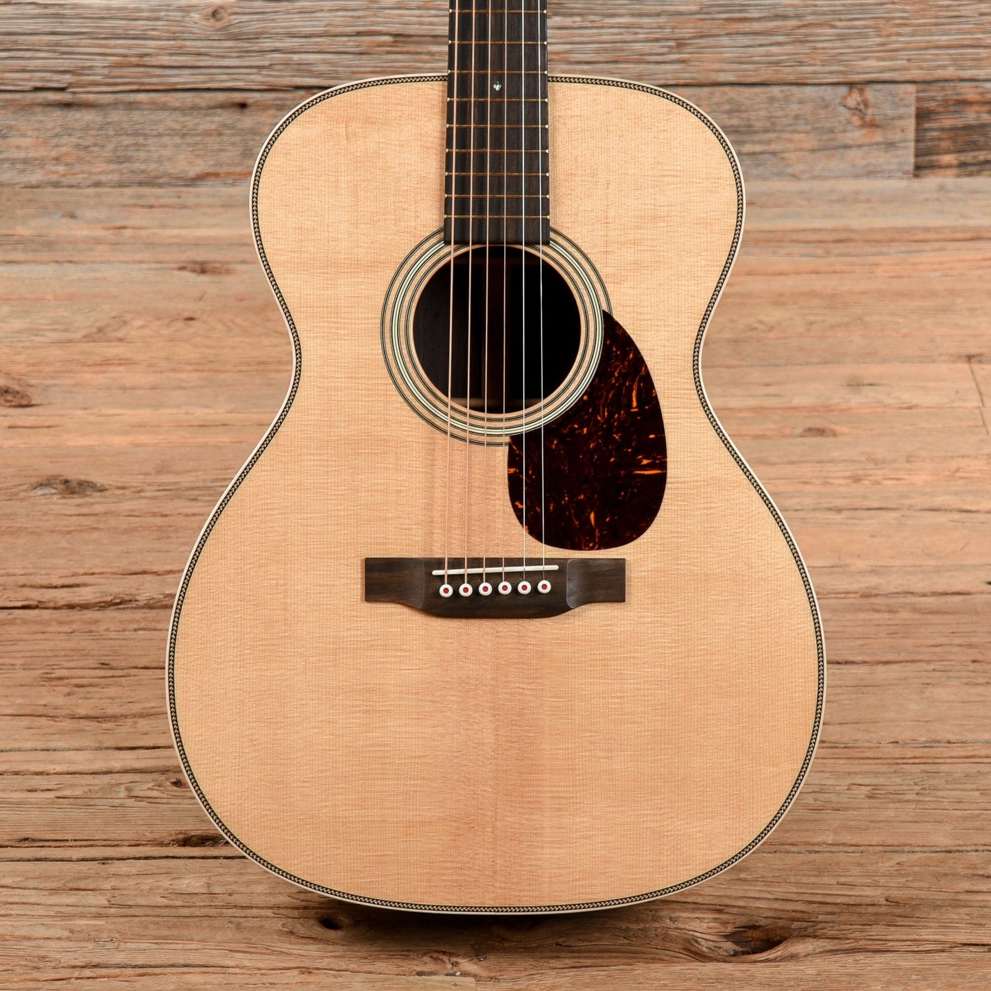 Martin OM-28 Modern Deluxe Acoustic Guitars / OM and Auditorium