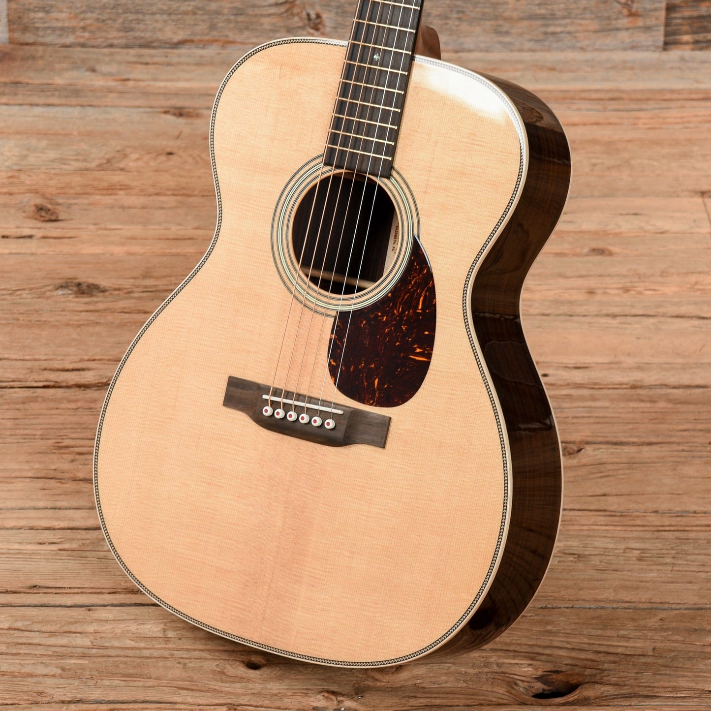 Martin OM-28 Modern Deluxe Acoustic Guitars / OM and Auditorium