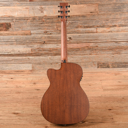 Martin OMC-1E Natural 2010 Acoustic Guitars / OM and Auditorium