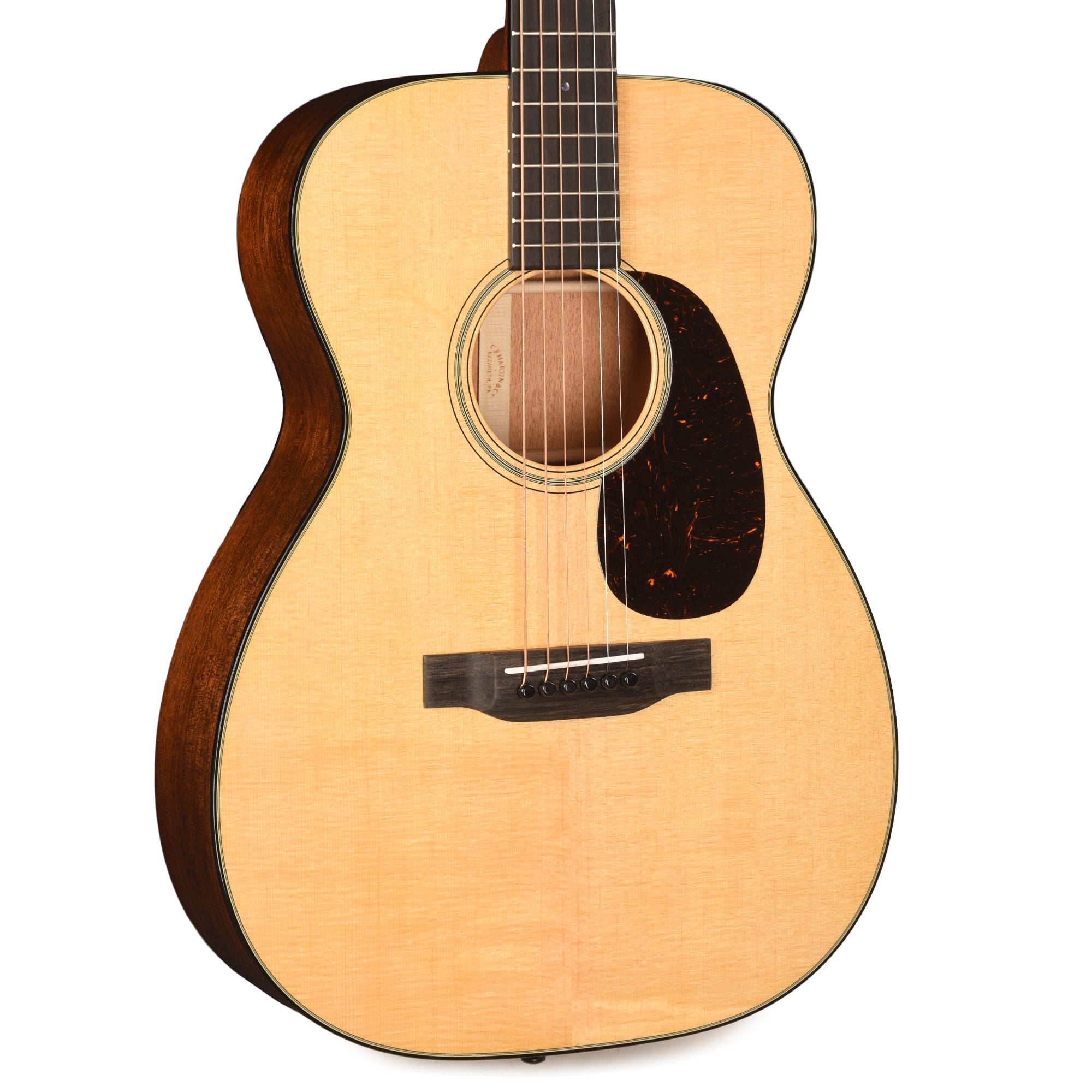 Martin Standard Series 00-18 Natural Acoustic Guitars / OM and Auditorium