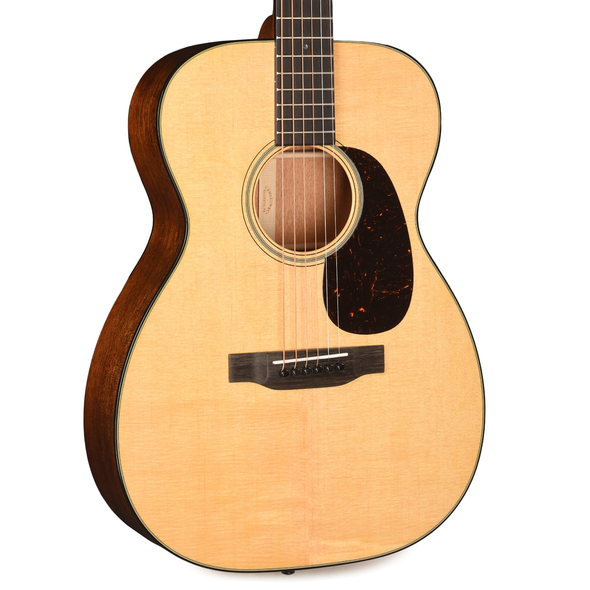 Martin Standard Series 00-18 Natural Acoustic Guitars / OM and Auditorium