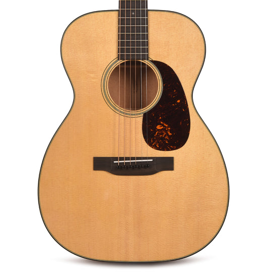 Martin Standard Series 00-18 Spruce/Mahogany Natural Acoustic Guitars / OM and Auditorium