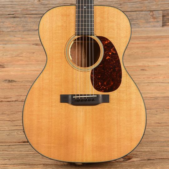 Martin Standard Series 000-18 Natural 2023 Acoustic Guitars / OM and Auditorium