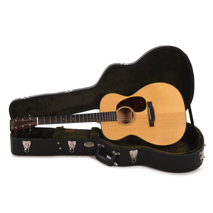 Martin Standard Series 000-18 Spruce/Mahogany Natural Acoustic Guitars / OM and Auditorium