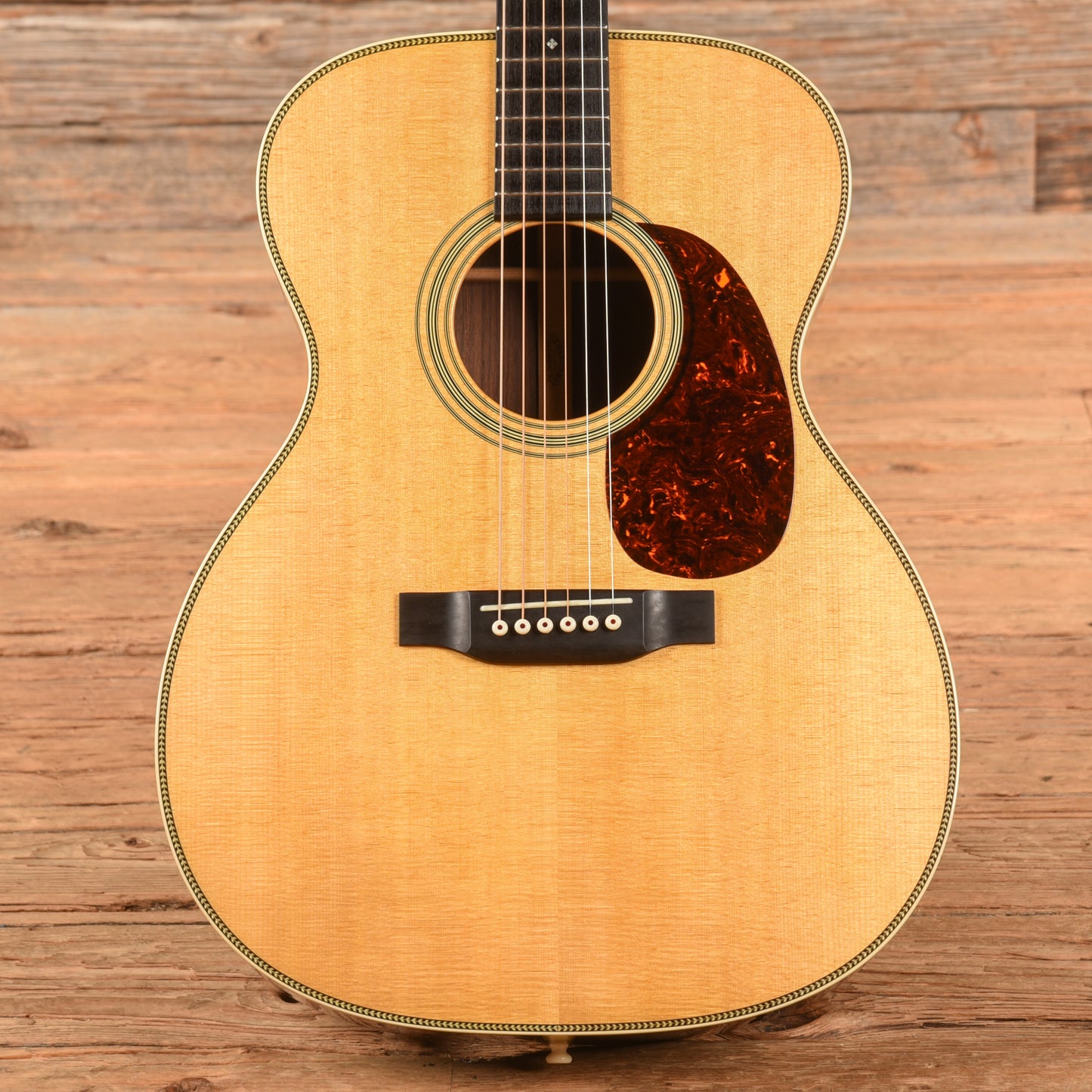 Martin Standard Series 000-28 Natural Acoustic Guitars / OM and Auditorium