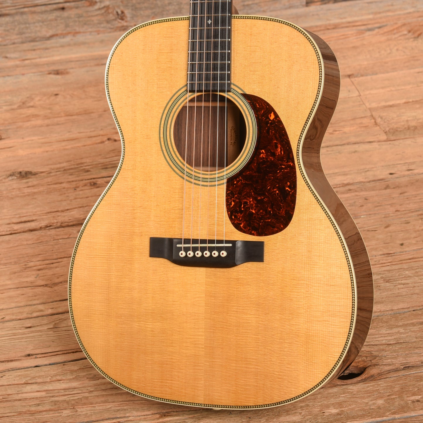 Martin Standard Series 000-28 Natural Acoustic Guitars / OM and Auditorium