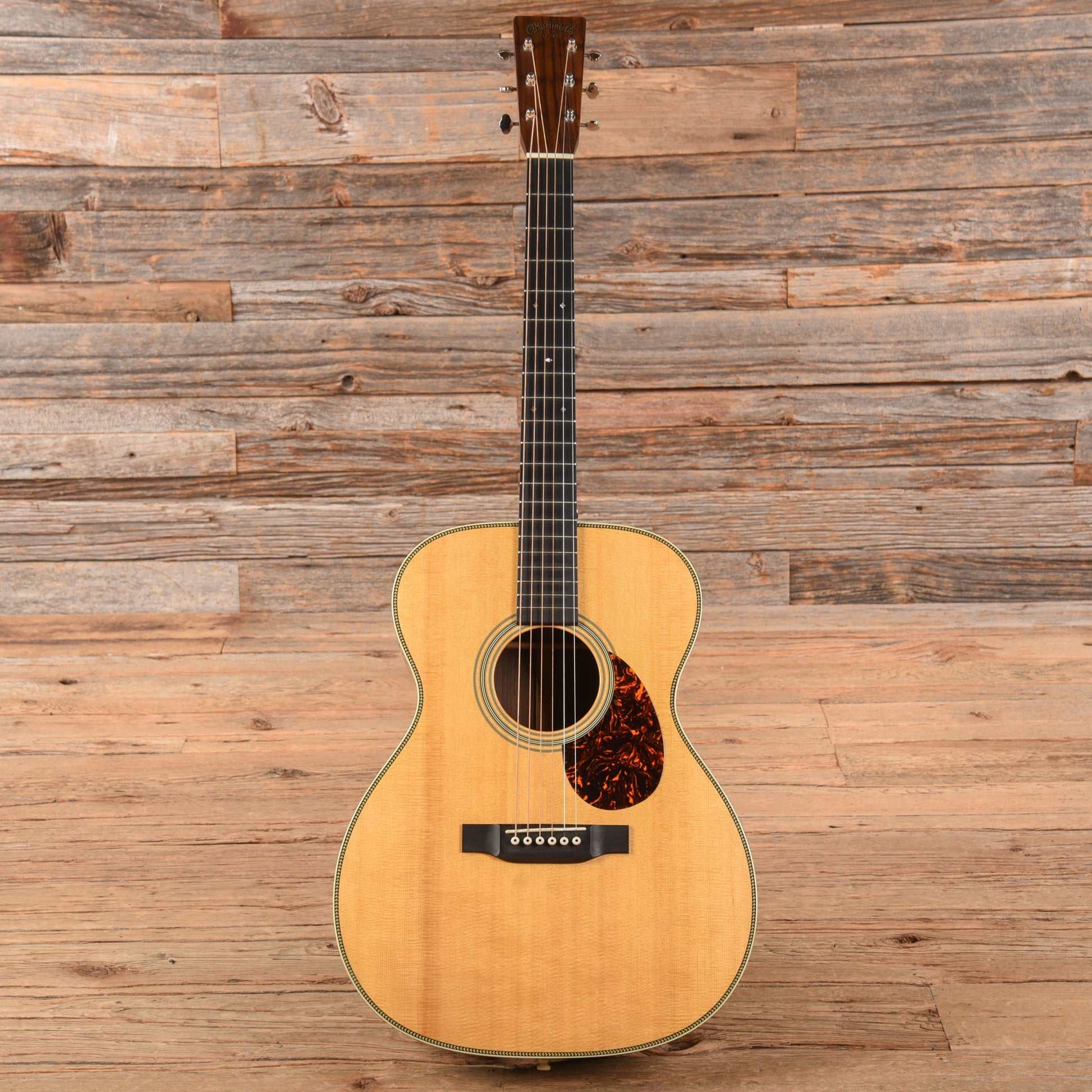 Martin Standard Series OM-28 Natural 2014 Acoustic Guitars / OM and Auditorium