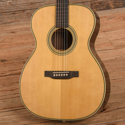Martin Standard Series OM-28 Natural Acoustic Guitars / OM and Auditorium