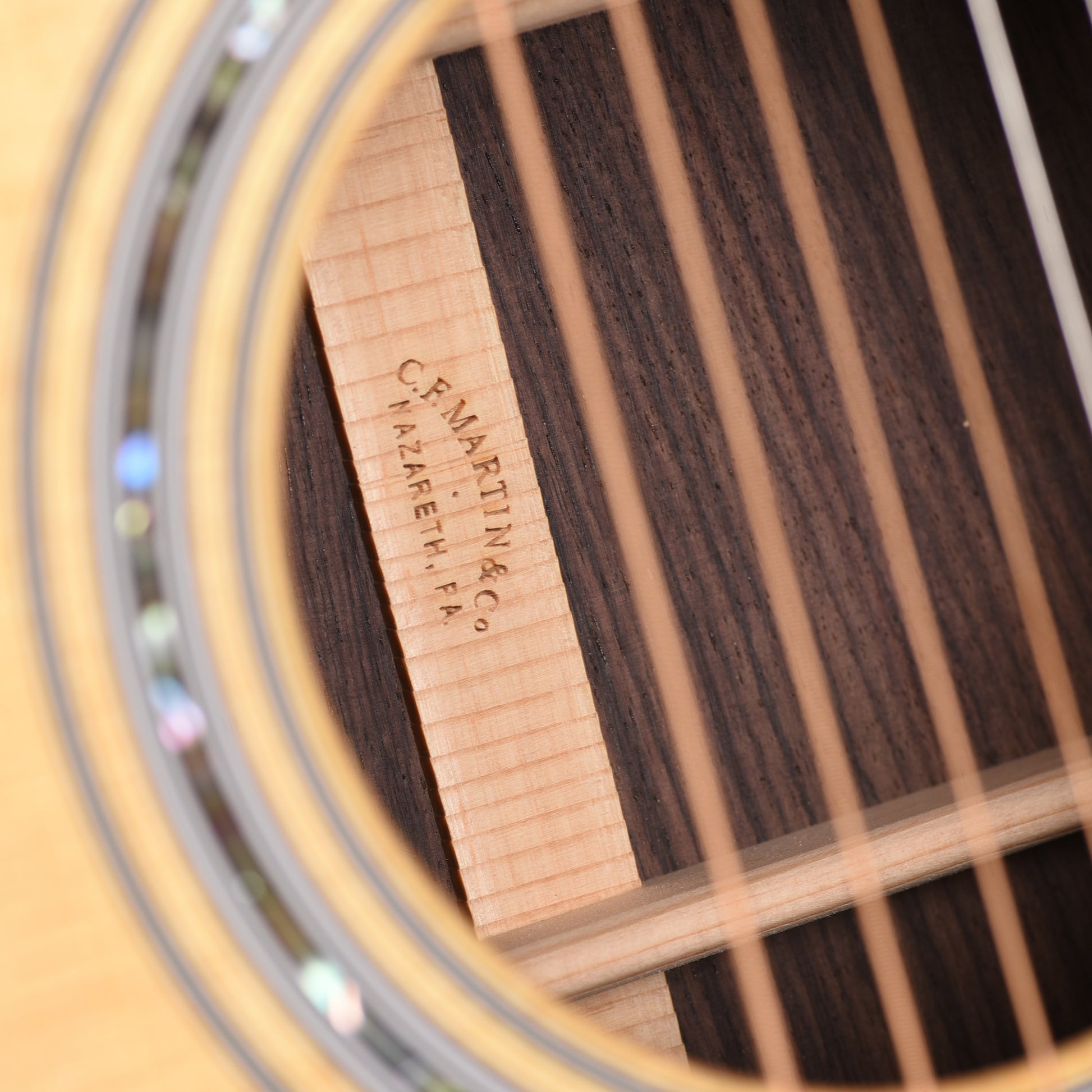 Martin Standard Series OM-42 Spruce/East Indian Rosewood Natural Acoustic Guitars / OM and Auditorium