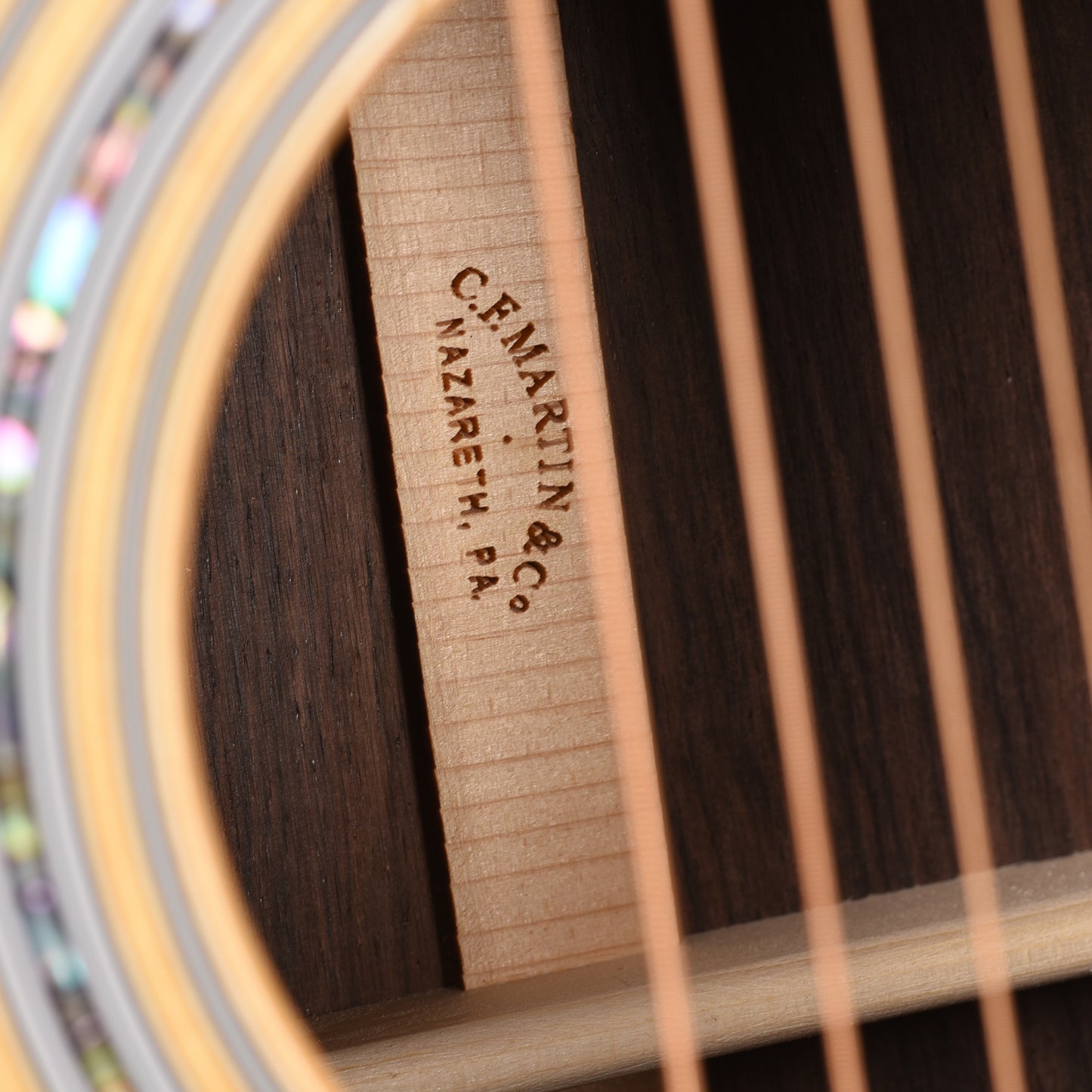 Martin Standard Series OM-42 Spruce/East Indian Rosewood Natural Acoustic Guitars / OM and Auditorium
