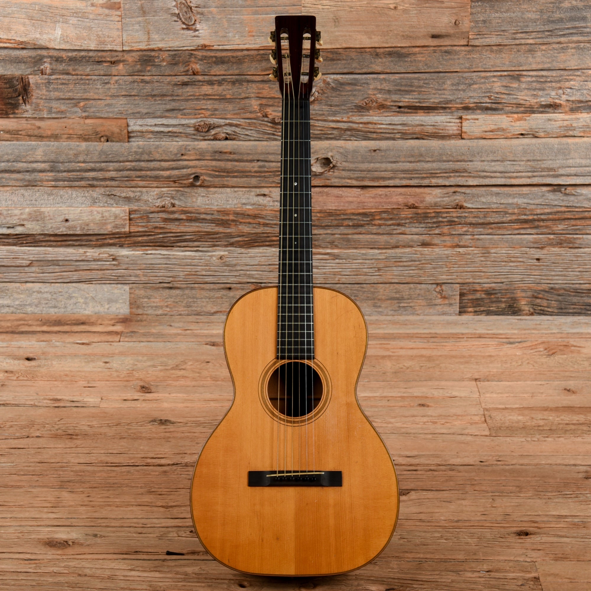 Martin 0-18 Natural 1927 Acoustic Guitars / Parlor