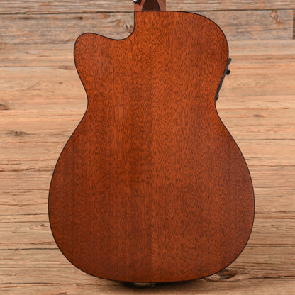 Martin Fretless 00C-16GTAE Natural 2006 Bass Guitars / 4-String