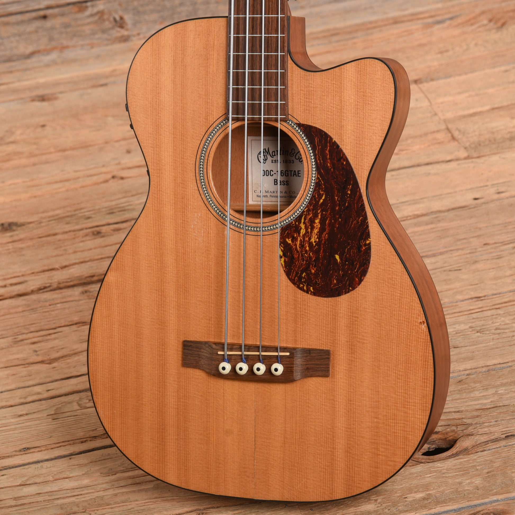 Martin Fretless 00C-16GTAE Natural 2006 Bass Guitars / 4-String