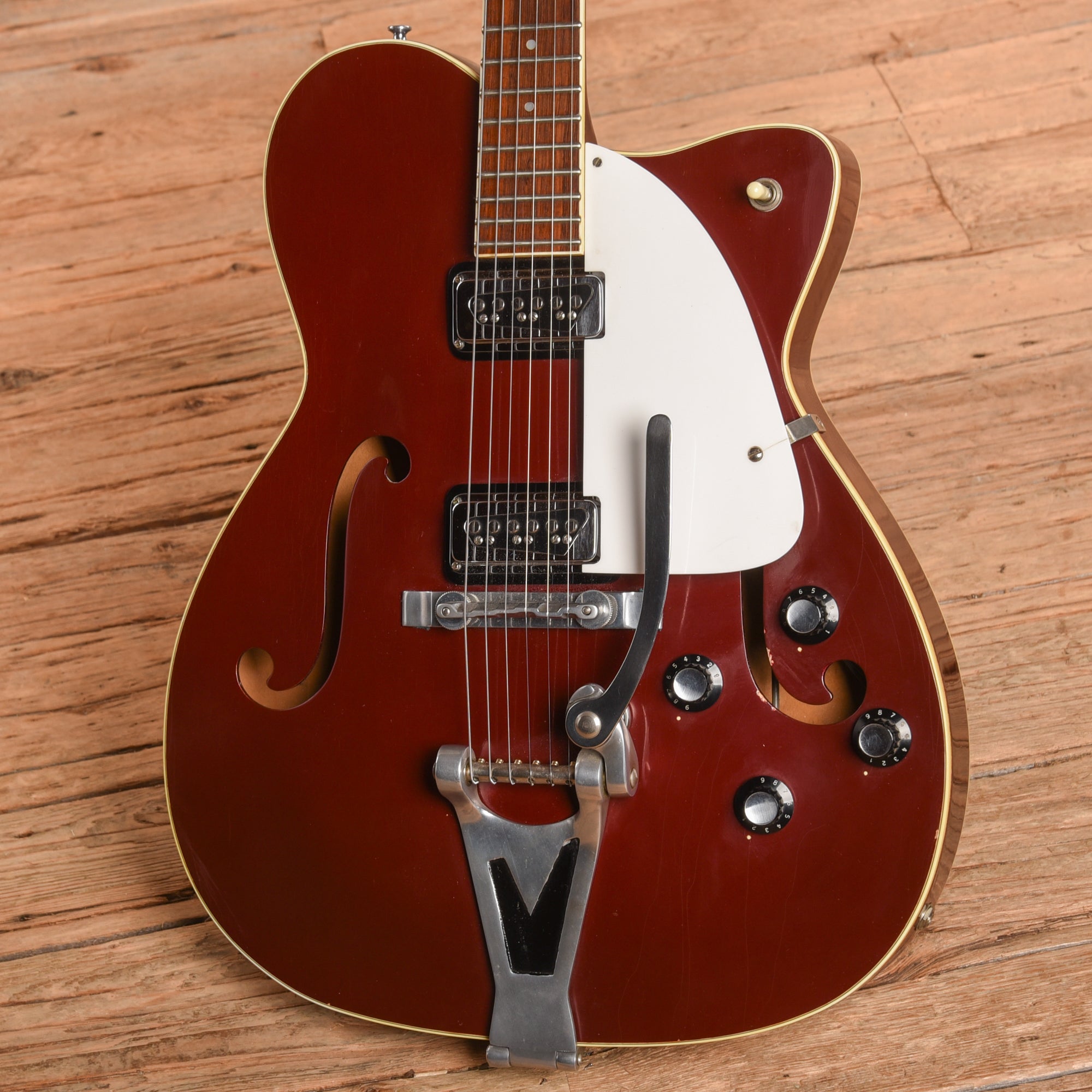 Martin GT-70 Burgundy 1968 Electric Guitars / Hollow Body