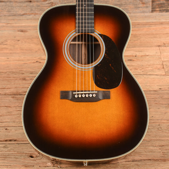 Martin 000-28 Sunburst 2025