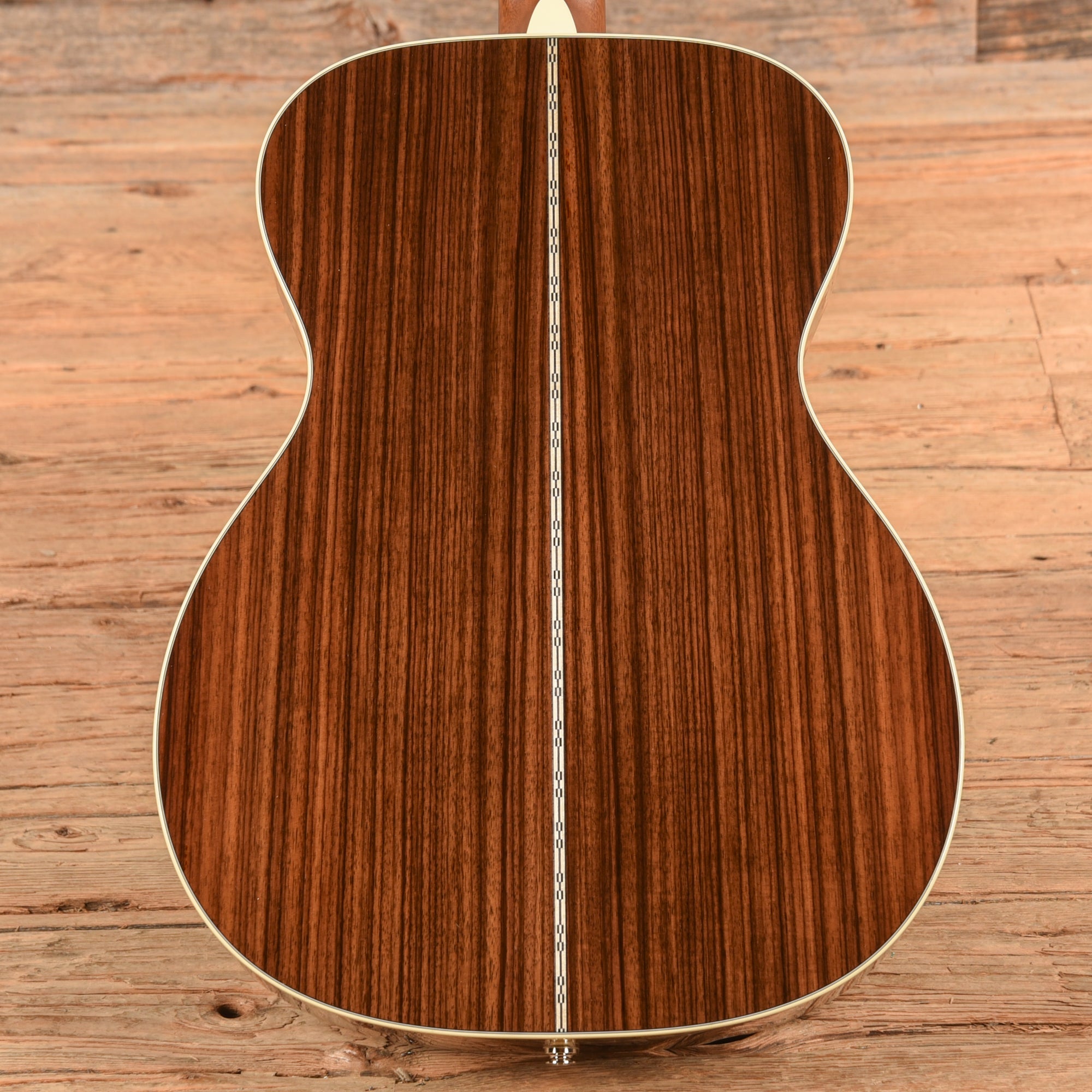 Martin 000-28 Sunburst 2025